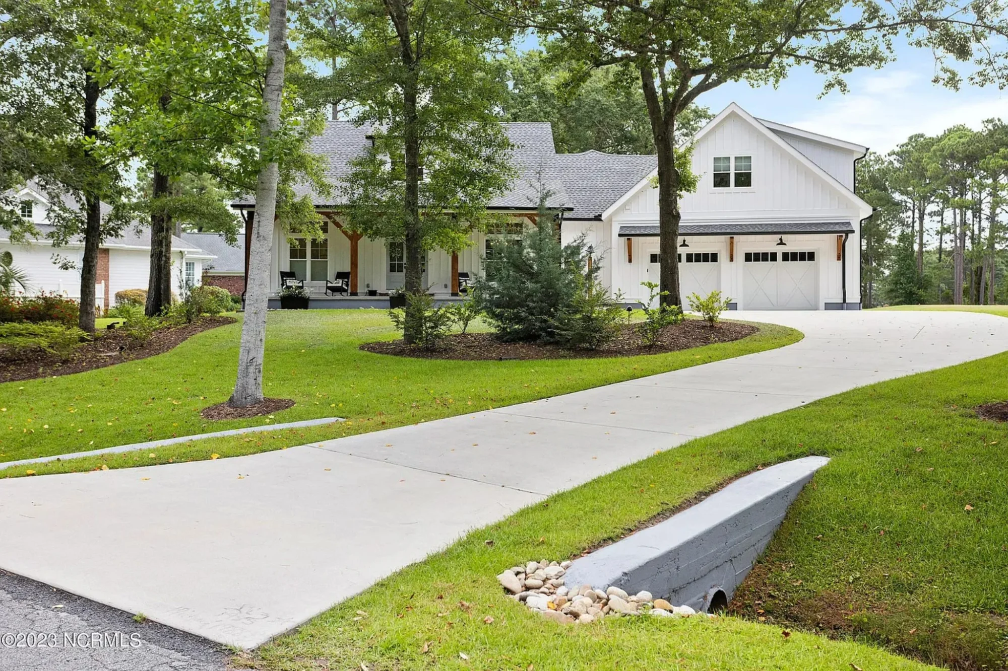 Elegant house Floor Plan with CAD Designs & Blueprints