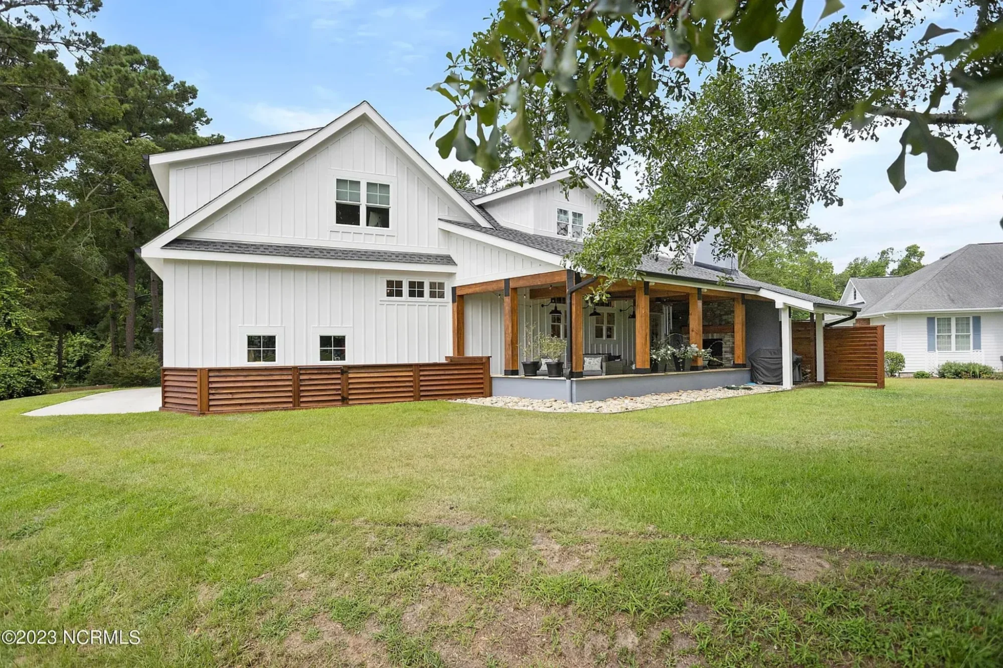 Elegant house Floor Plan with CAD Designs & Blueprints