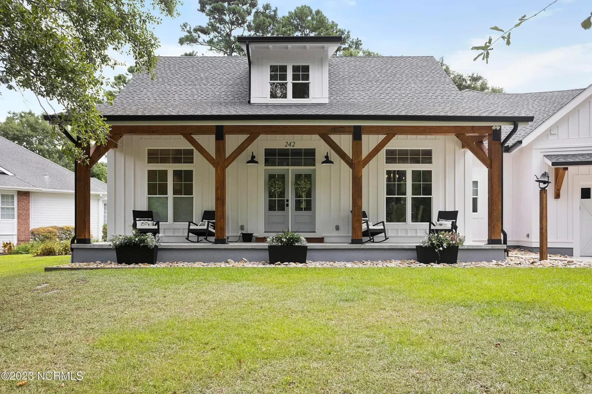 Elegant house Floor Plan with CAD Designs & Blueprints