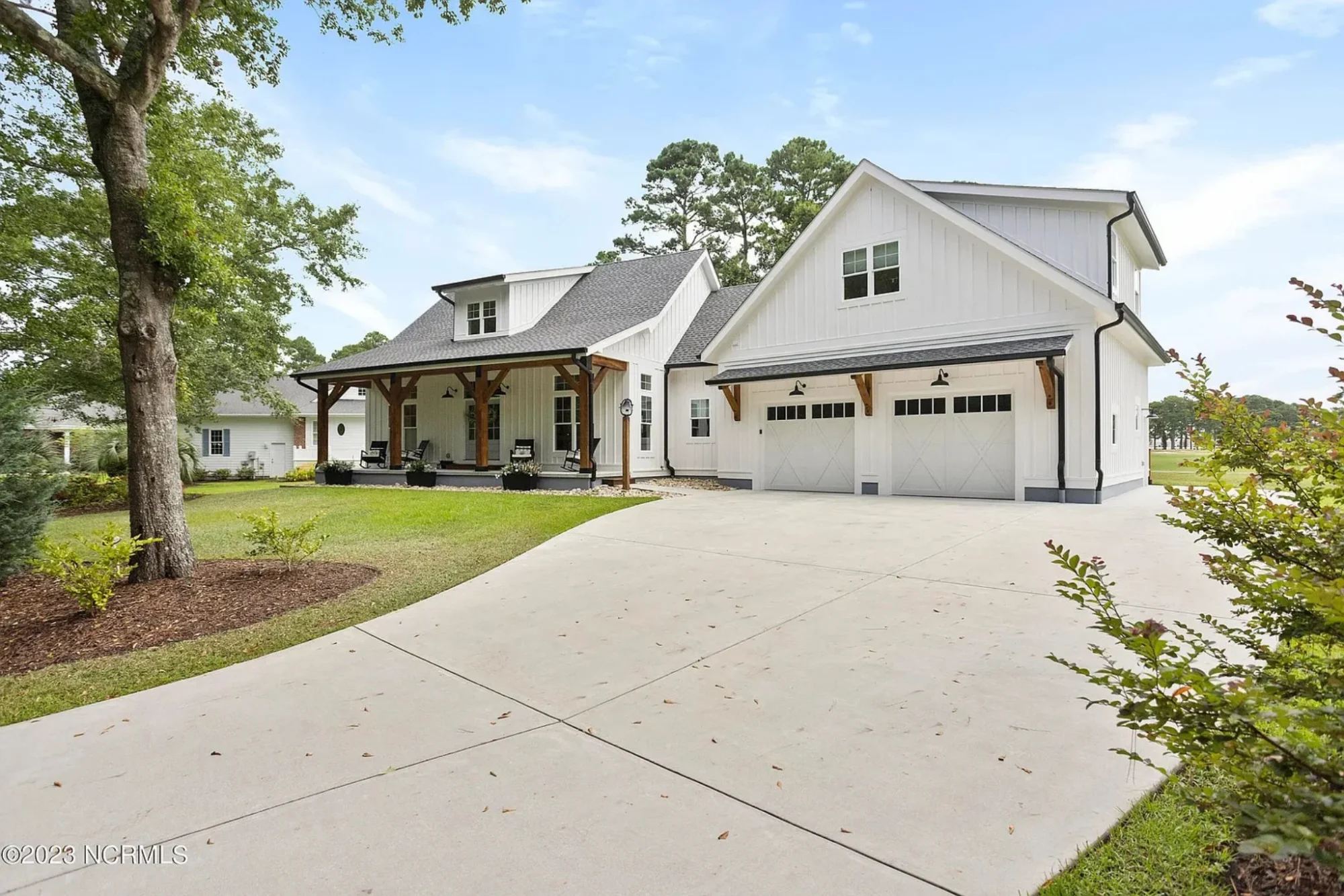 Elegant house Floor Plan with CAD Designs & Blueprints