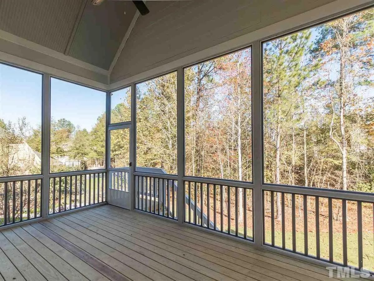 Modern Farmhouse house Plan with Spacious Floor Design