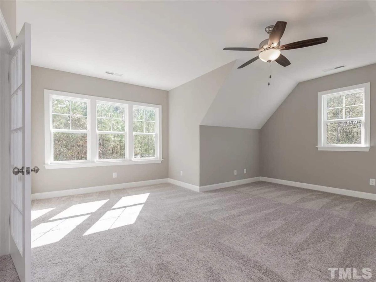 Modern Farmhouse house Plan with Spacious Floor Design