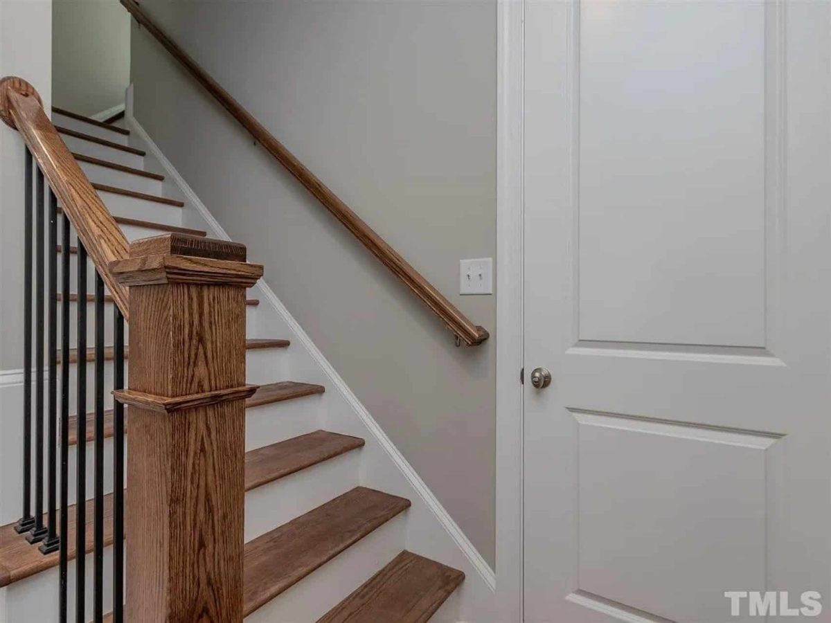 Modern Farmhouse house Plan with Spacious Floor Design