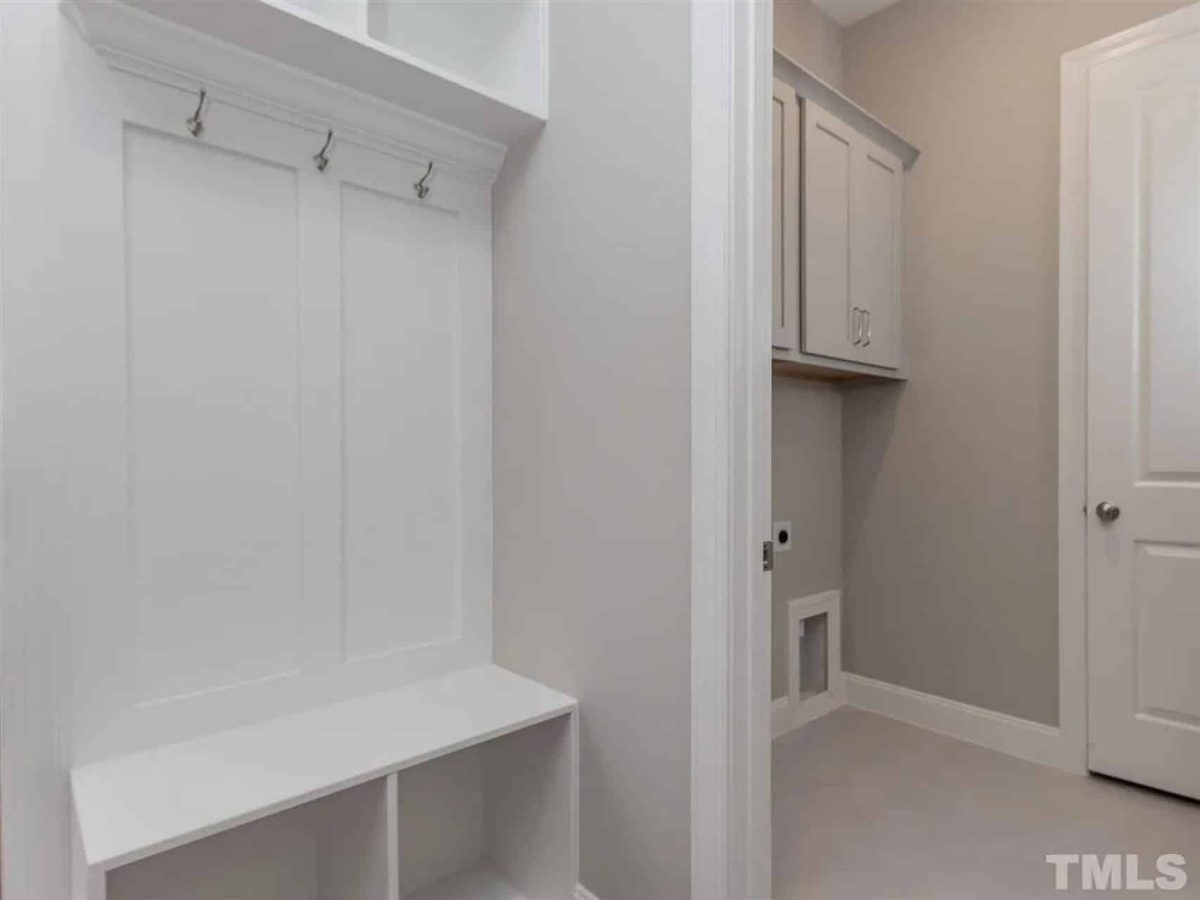 Modern Farmhouse house Plan with Spacious Floor Design