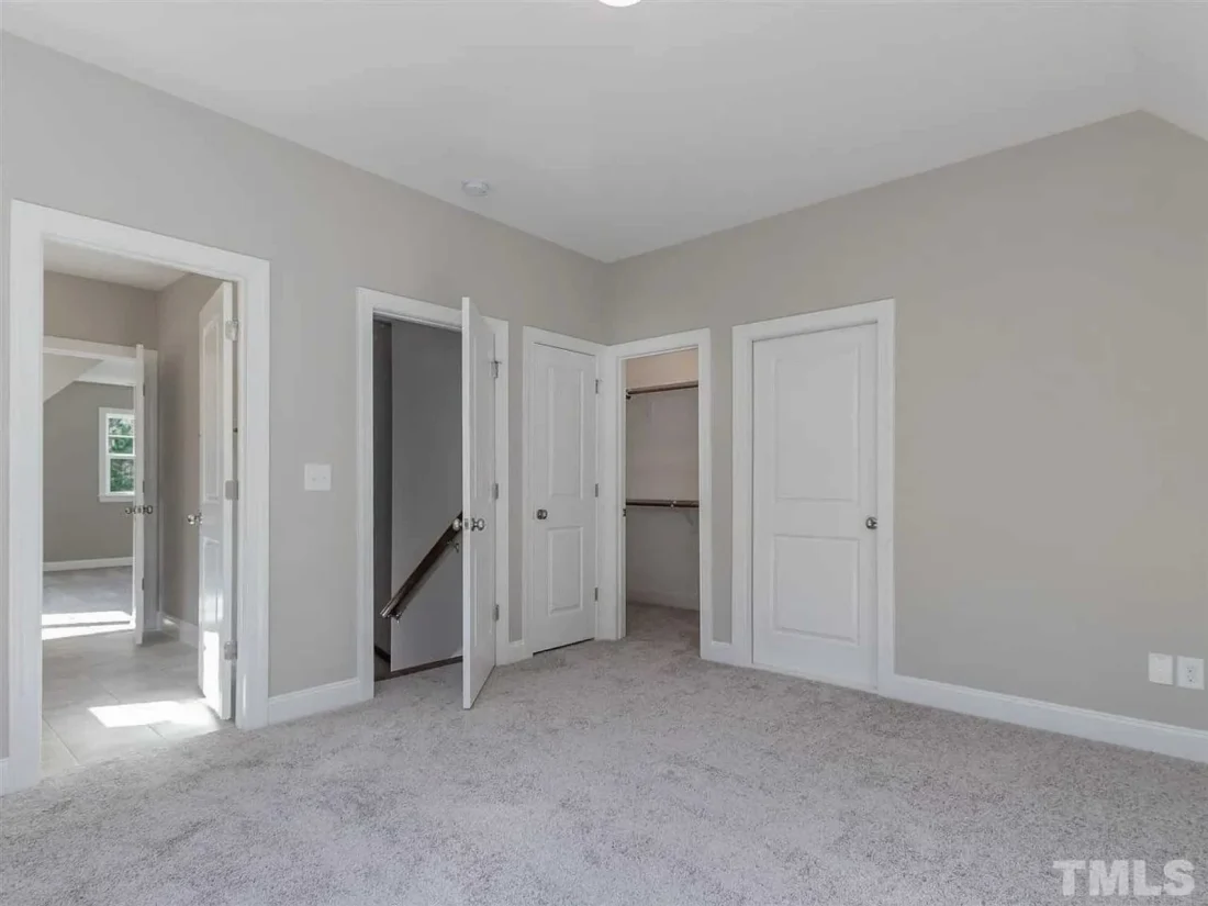 Modern Farmhouse house Plan with Spacious Floor Design