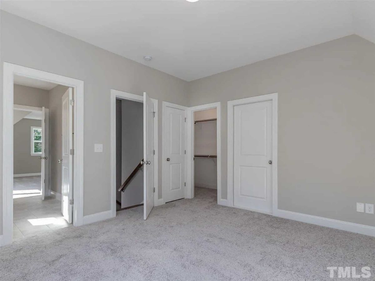 Modern Farmhouse house Plan with Spacious Floor Design