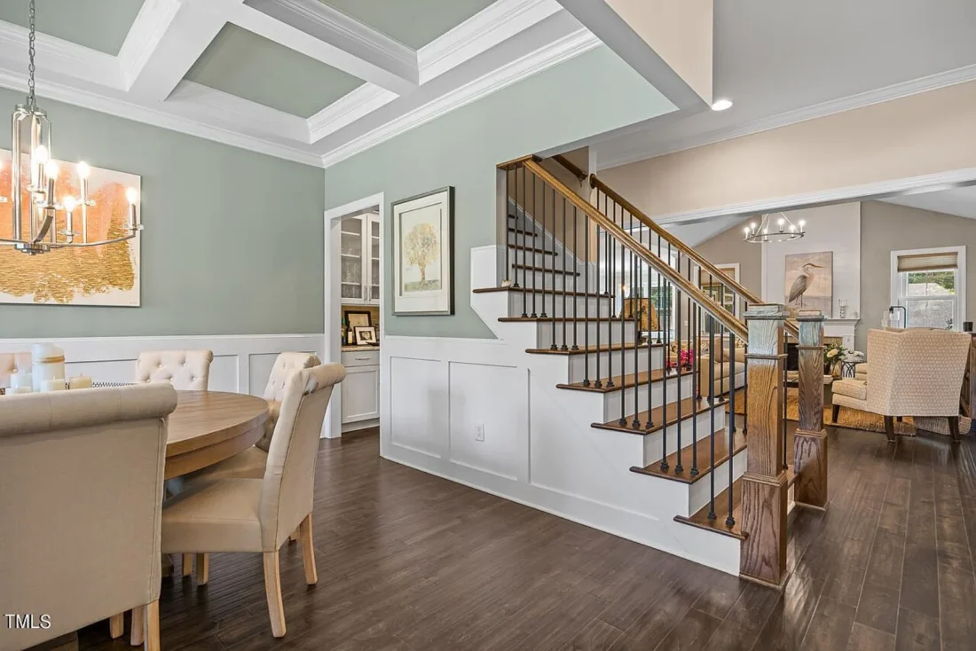 Charming house Floor Plan with CAD Designs and Blueprint