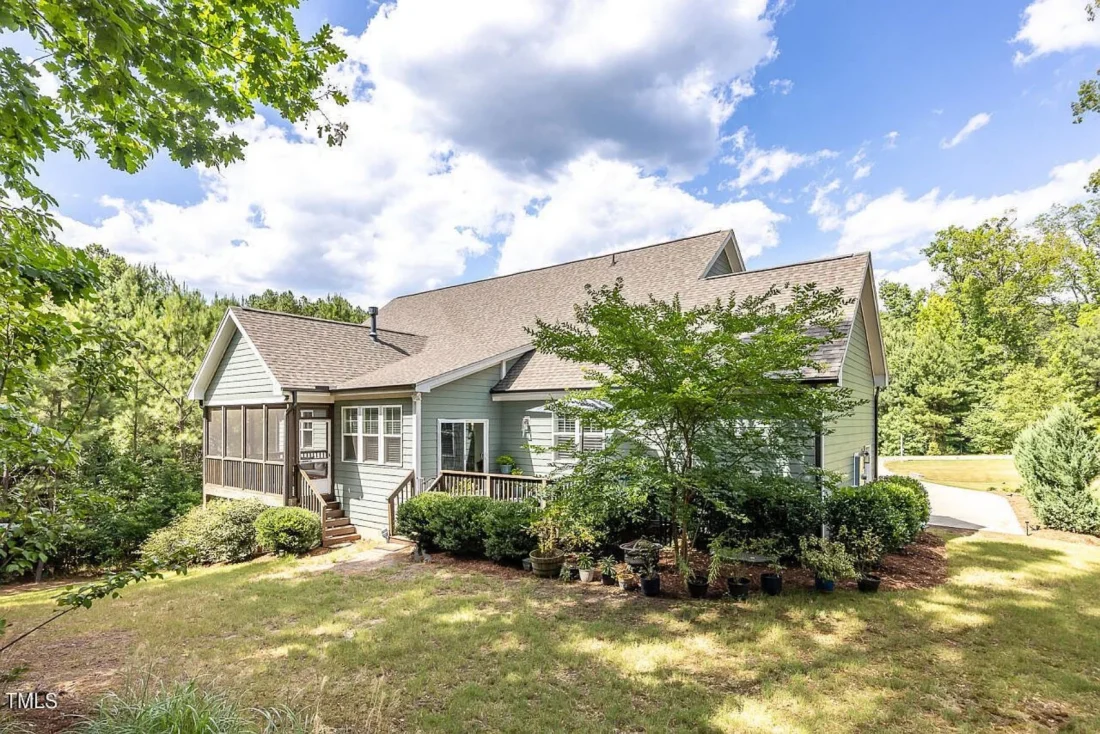 Charming house Floor Plan with CAD Designs and Blueprint