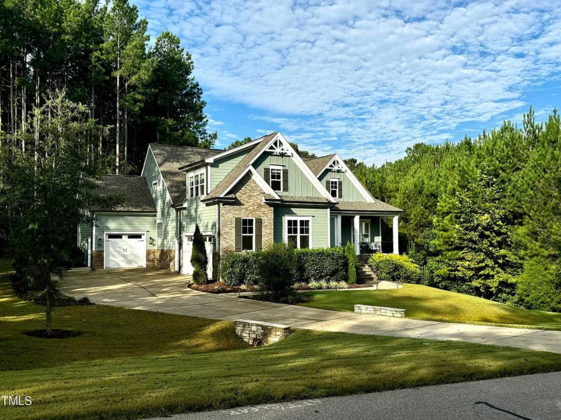 Charming house Floor Plan with CAD Designs and Blueprint