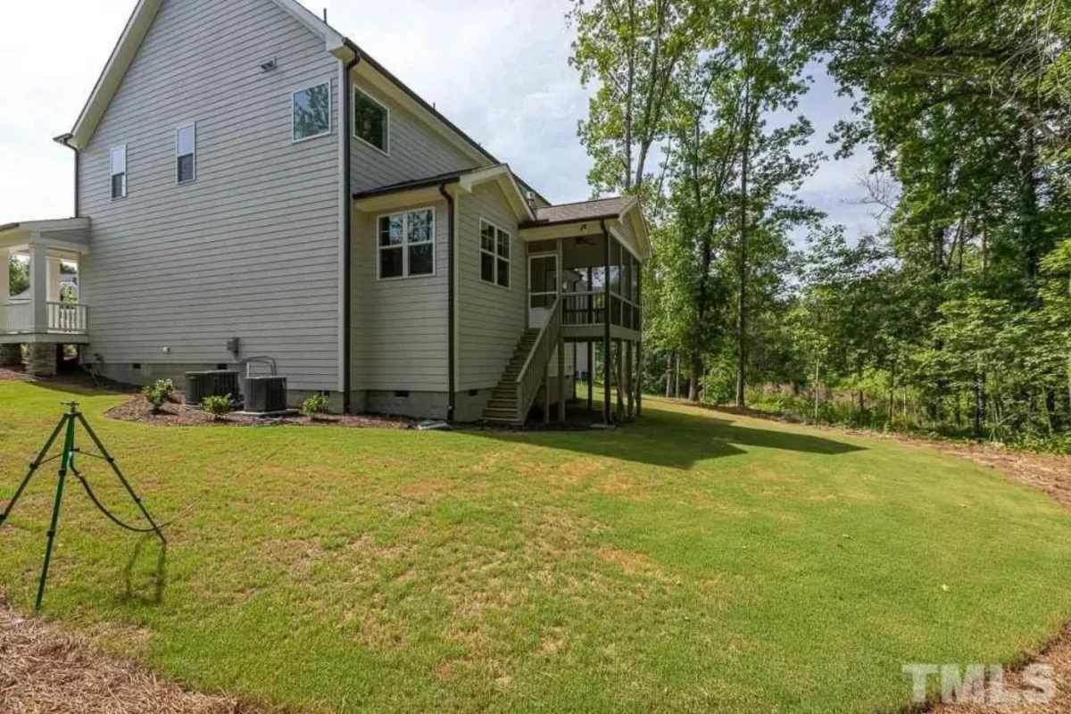 Charming Two-Story house Plan with 4 Bedrooms & CAD Designs