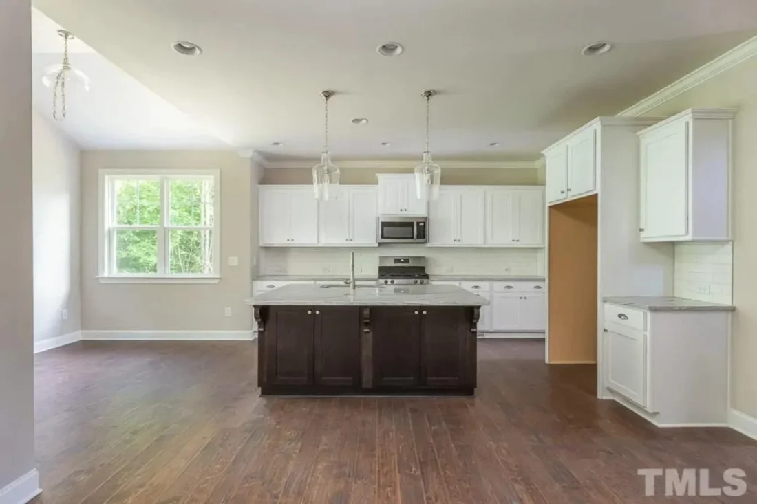 Charming Two-Story house Plan with 4 Bedrooms & CAD Designs