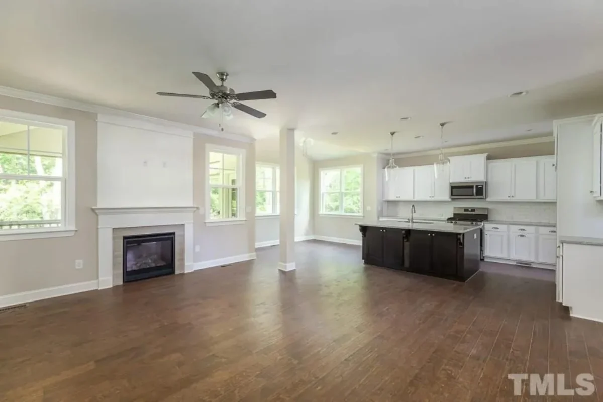 Charming Two-Story house Plan with 4 Bedrooms & CAD Designs