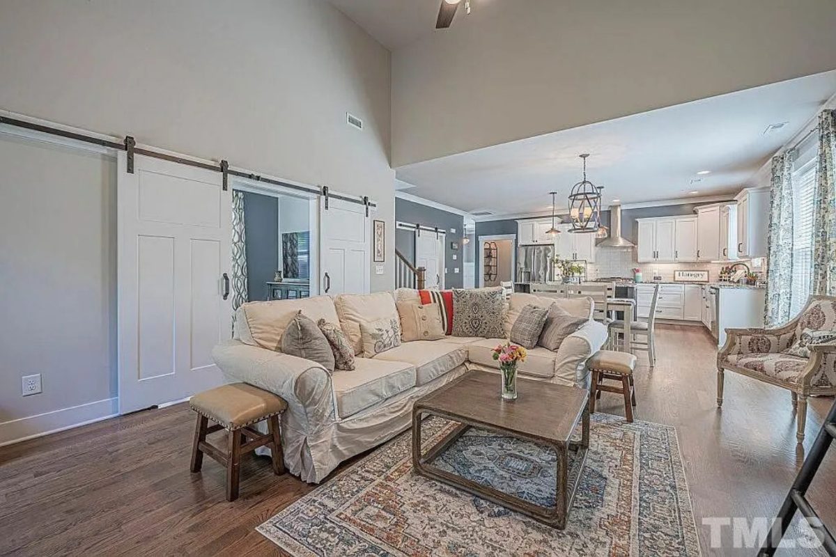 Elegant Craftsman house Plan with 3 Bedrooms & 2 Floor Designs