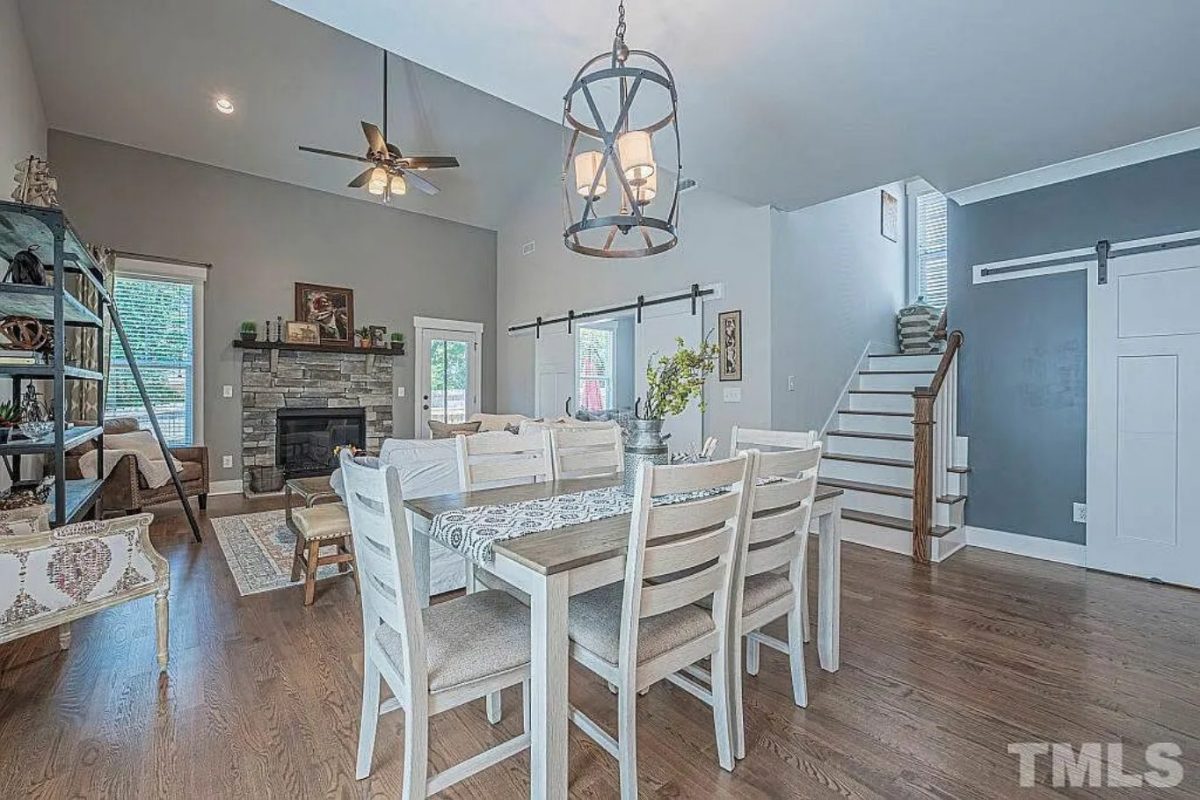 Elegant Craftsman house Plan with 3 Bedrooms & 2 Floor Designs