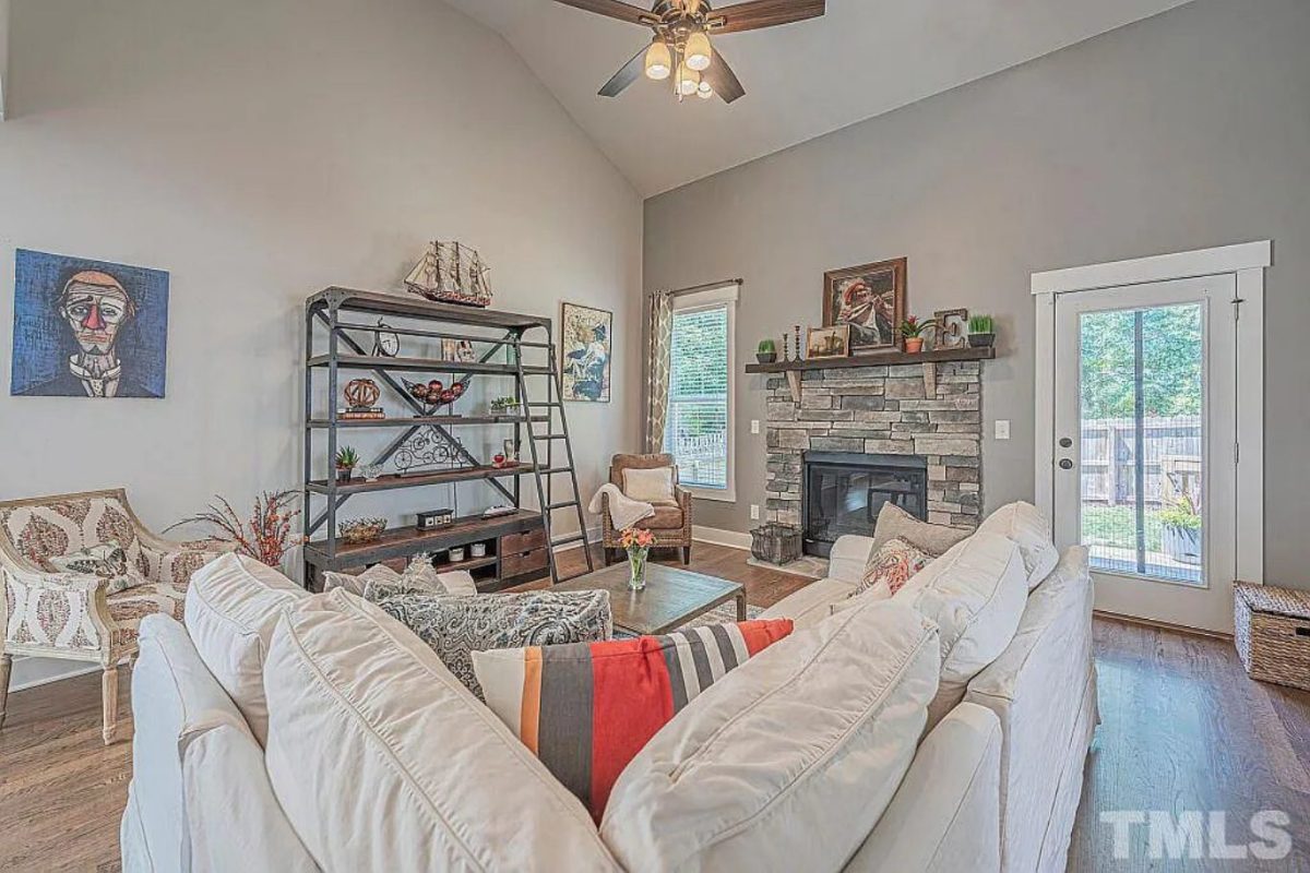 Elegant Craftsman house Plan with 3 Bedrooms & 2 Floor Designs