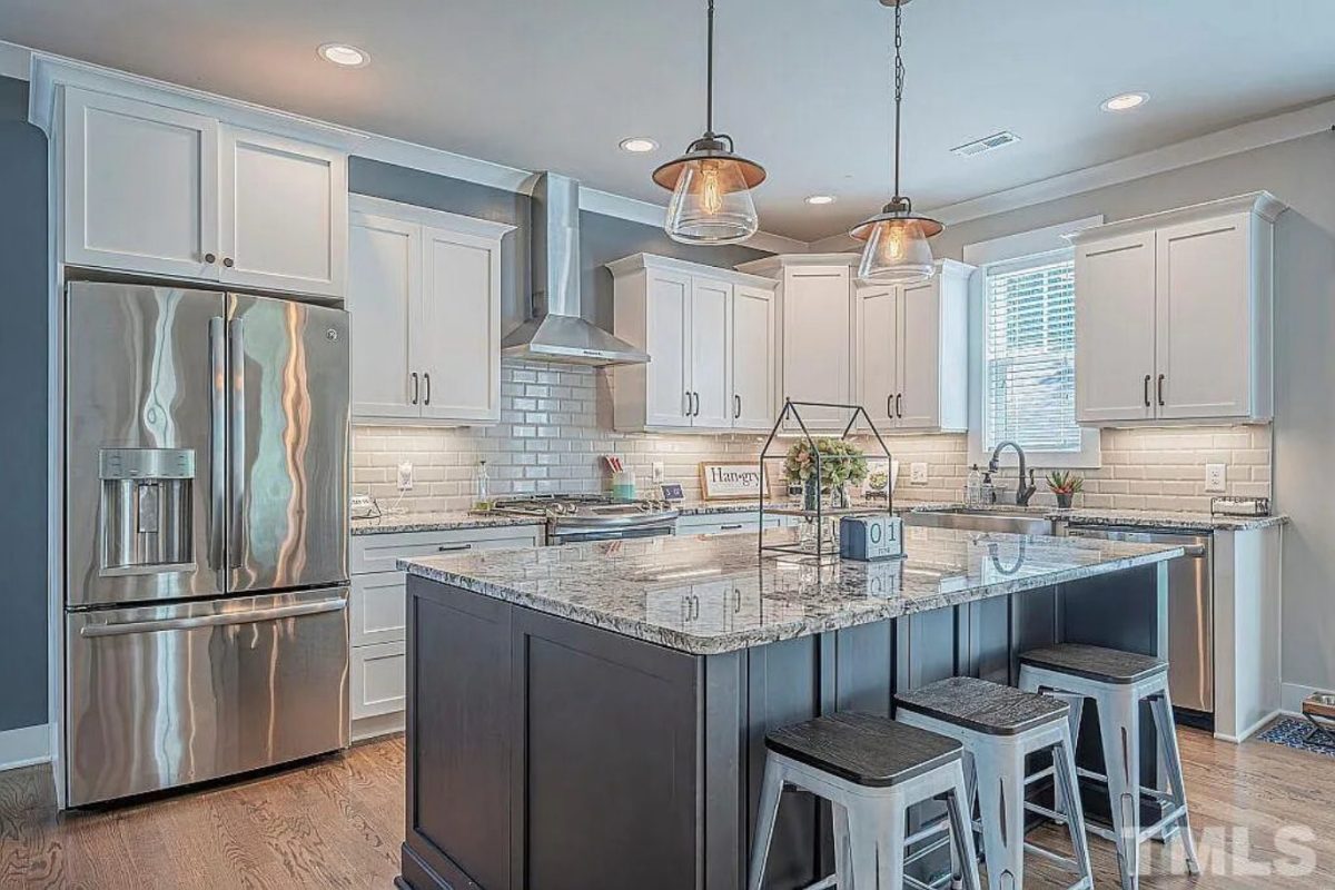 Elegant Craftsman house Plan with 3 Bedrooms & 2 Floor Designs