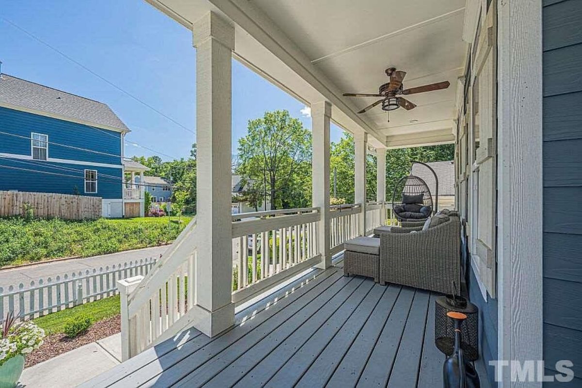 Elegant Craftsman house Plan with 3 Bedrooms & 2 Floor Designs