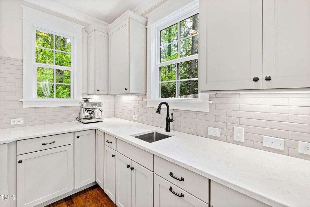 Craftsman house Plan with 2 Floors, 4 Bedrooms & CAD Designs