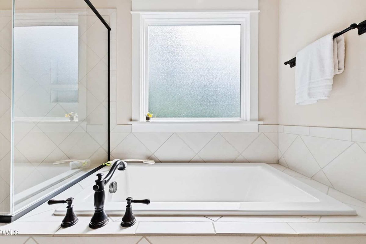 Craftsman house Plan with 2 Floors, 4 Bedrooms & CAD Designs