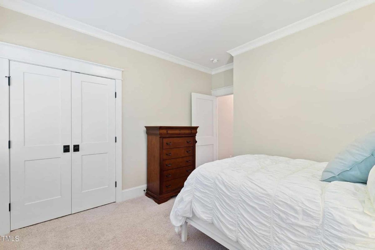 Craftsman house Plan with 2 Floors, 4 Bedrooms & CAD Designs