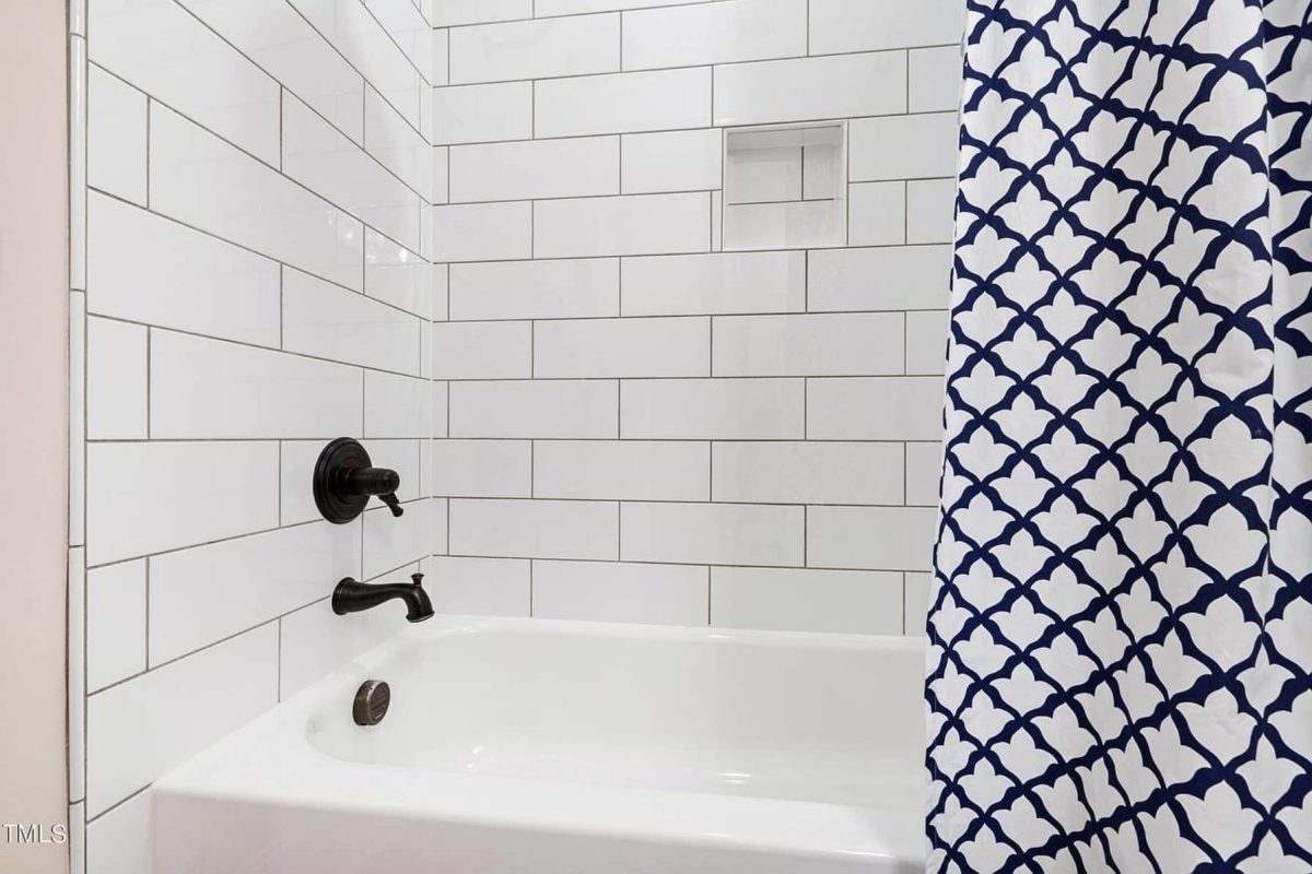 Craftsman house Plan with 2 Floors, 4 Bedrooms & CAD Designs