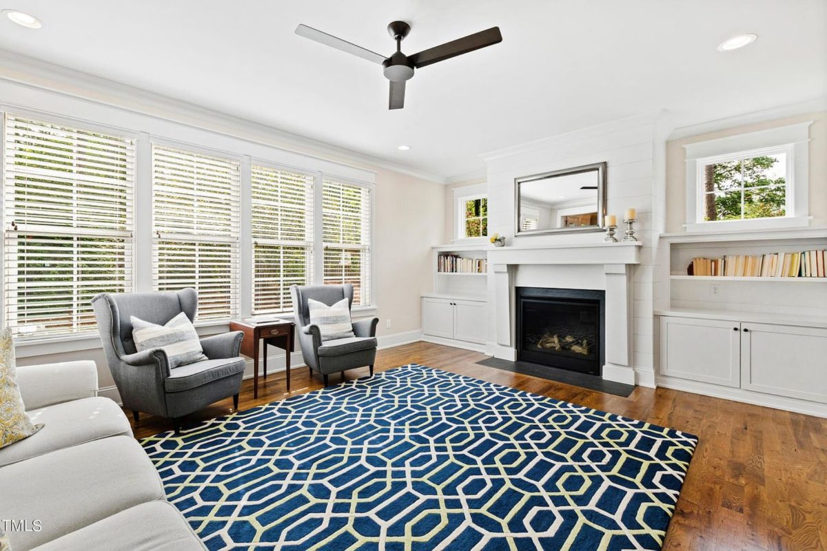 Craftsman house Plan with 2 Floors, 4 Bedrooms & CAD Designs