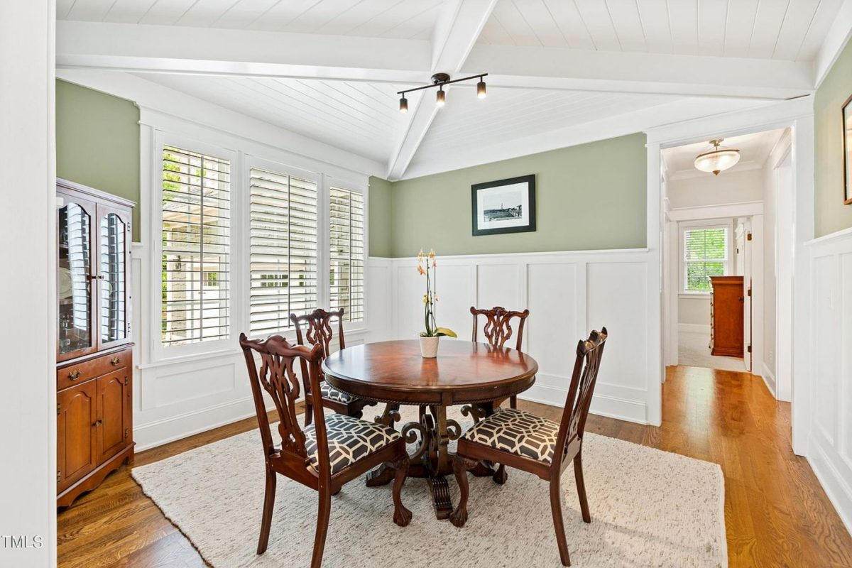 Craftsman house Plan with 2 Floors, 4 Bedrooms & CAD Designs