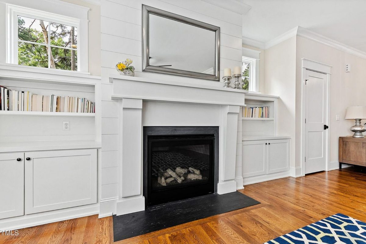 Craftsman house Plan with 2 Floors, 4 Bedrooms & CAD Designs