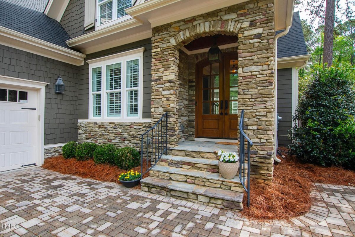 Craftsman house Plan with 2 Floors, 4 Bedrooms & CAD Designs