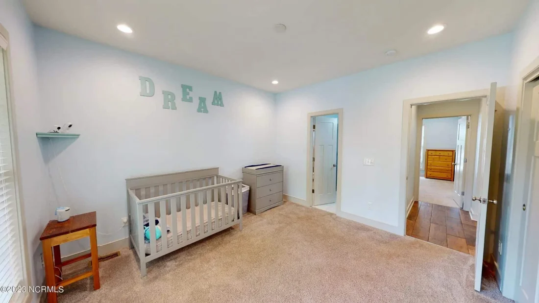 Modern house Floor Plan: Custom Blueprint with 1.5 Stories