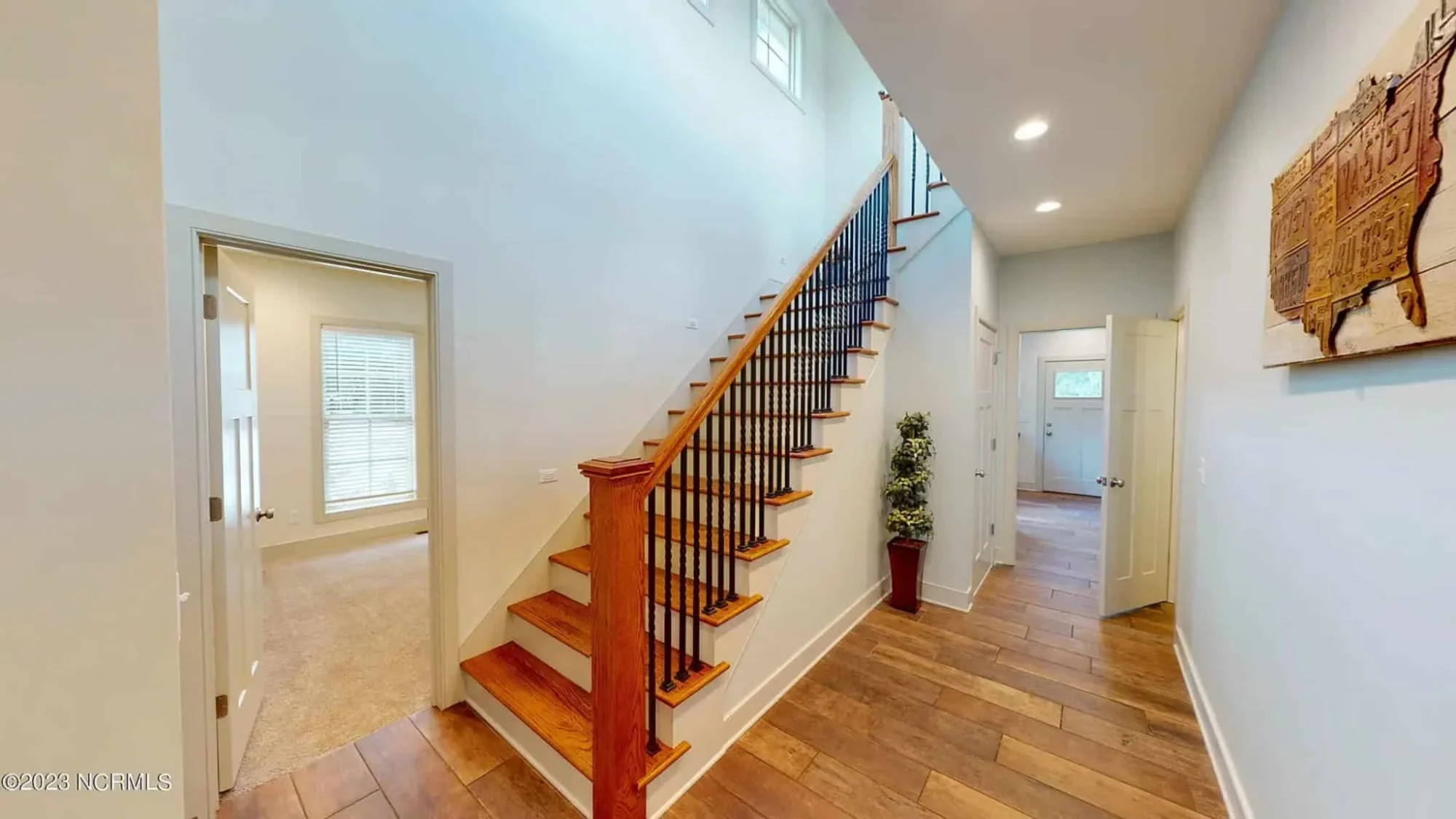 Modern house Floor Plan: Custom Blueprint with 1.5 Stories