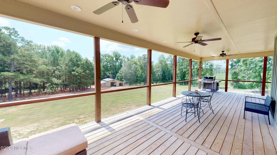 Modern house Floor Plan: Custom Blueprint with 1.5 Stories