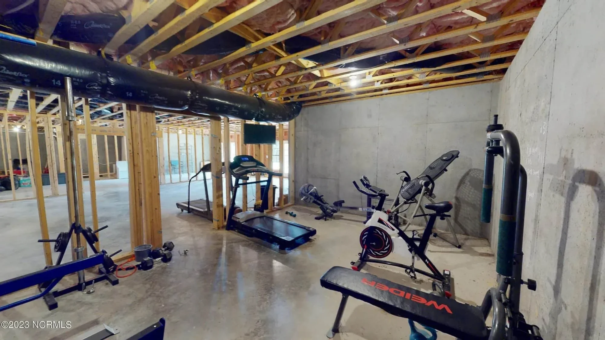 Modern house Floor Plan: Custom Blueprint with 1.5 Stories