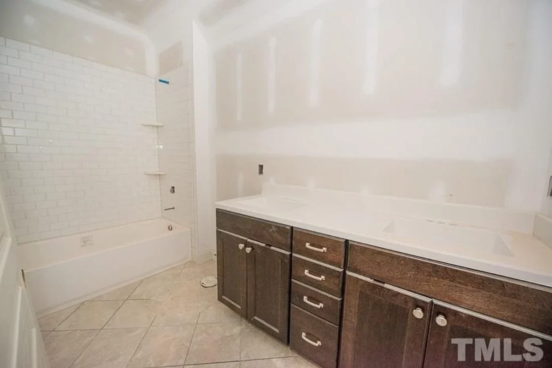 Custom house Blueprint with 4 Beds, 3 Baths & Floor Plan Designs