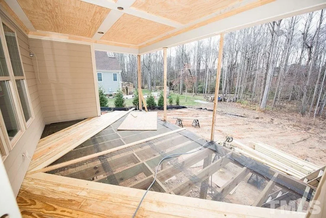 Custom house Blueprint with 4 Beds, 3 Baths & Floor Plan Designs