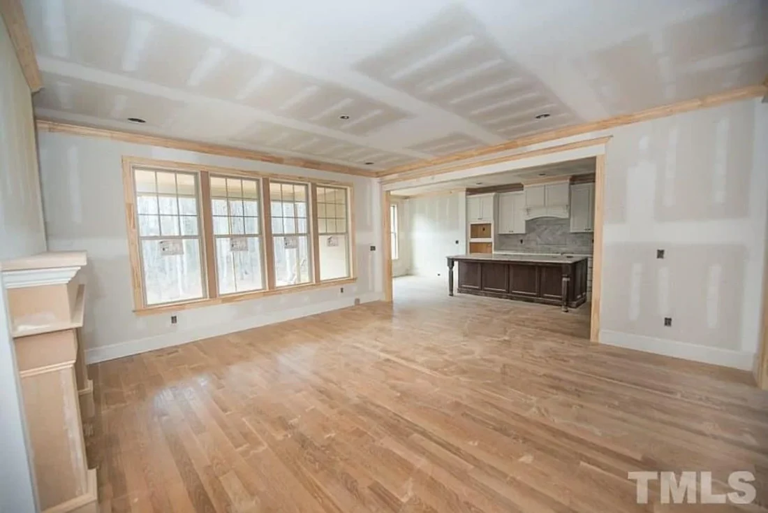 Custom house Blueprint with 4 Beds, 3 Baths & Floor Plan Designs