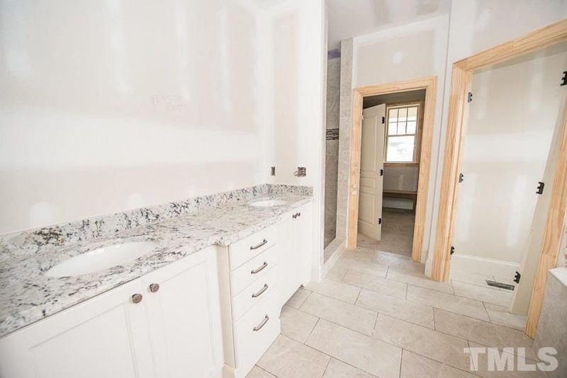 Custom house Blueprint with 4 Beds, 3 Baths & Floor Plan Designs