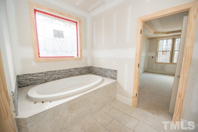 Custom house Blueprint with 4 Beds, 3 Baths & Floor Plan Designs