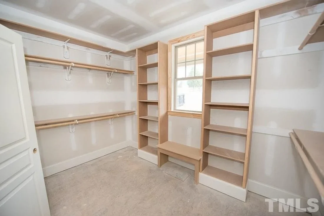 Custom house Blueprint with 4 Beds, 3 Baths & Floor Plan Designs