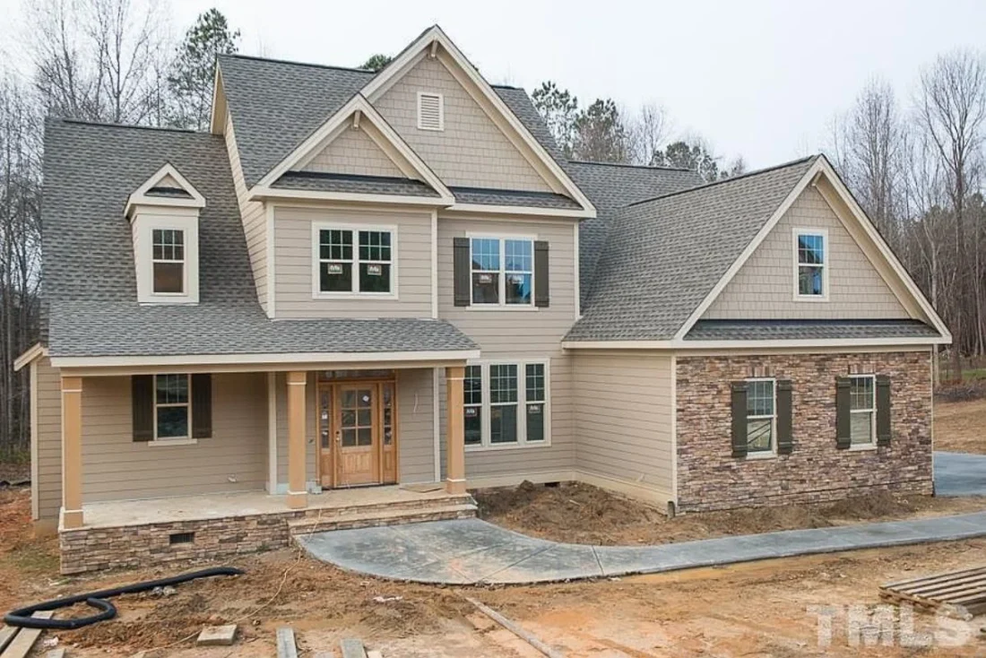 Custom house Blueprint with 4 Beds, 3 Baths & Floor Plan Designs