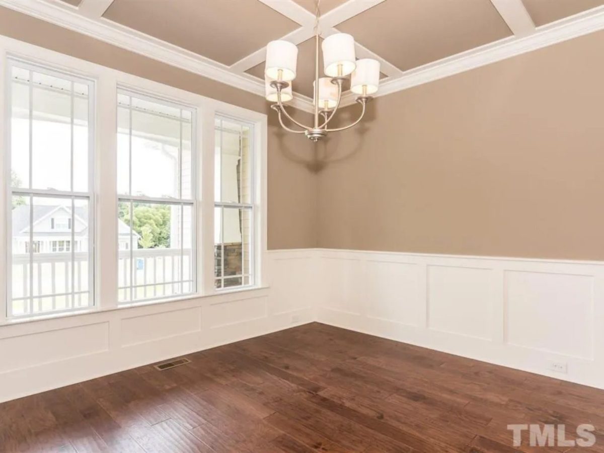 Craftsman house Floor Plan with CAD Designs and Blueprints