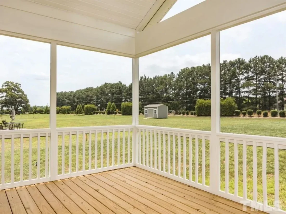 Craftsman house Floor Plan with CAD Designs and Blueprints