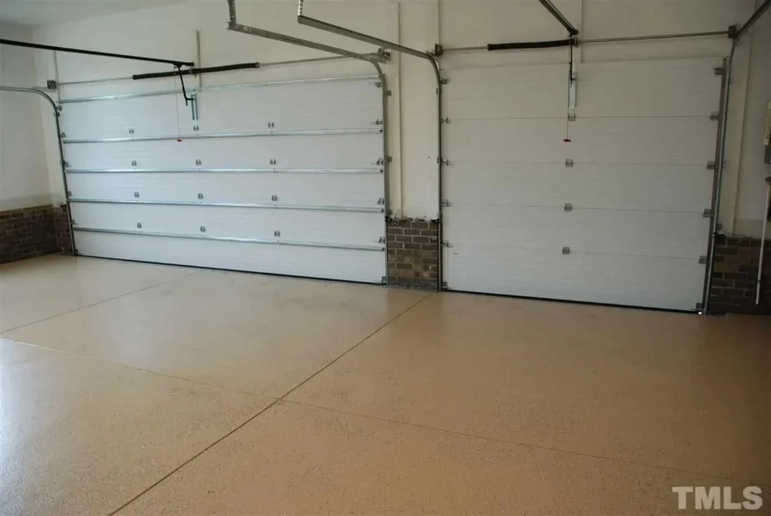 Modern house Blueprint with 1.5 Floors and CAD Designs