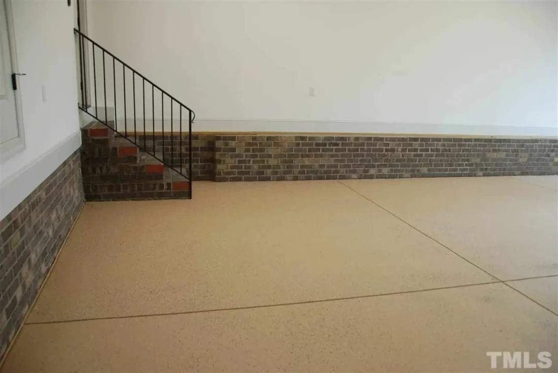 Modern house Blueprint with 1.5 Floors and CAD Designs