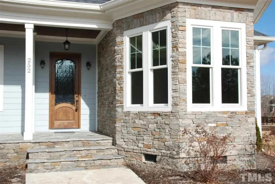 Modern house Blueprint with 1.5 Floors and CAD Designs