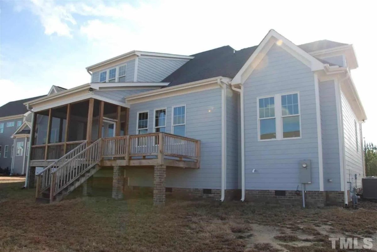 Modern house Blueprint with 1.5 Floors and CAD Designs