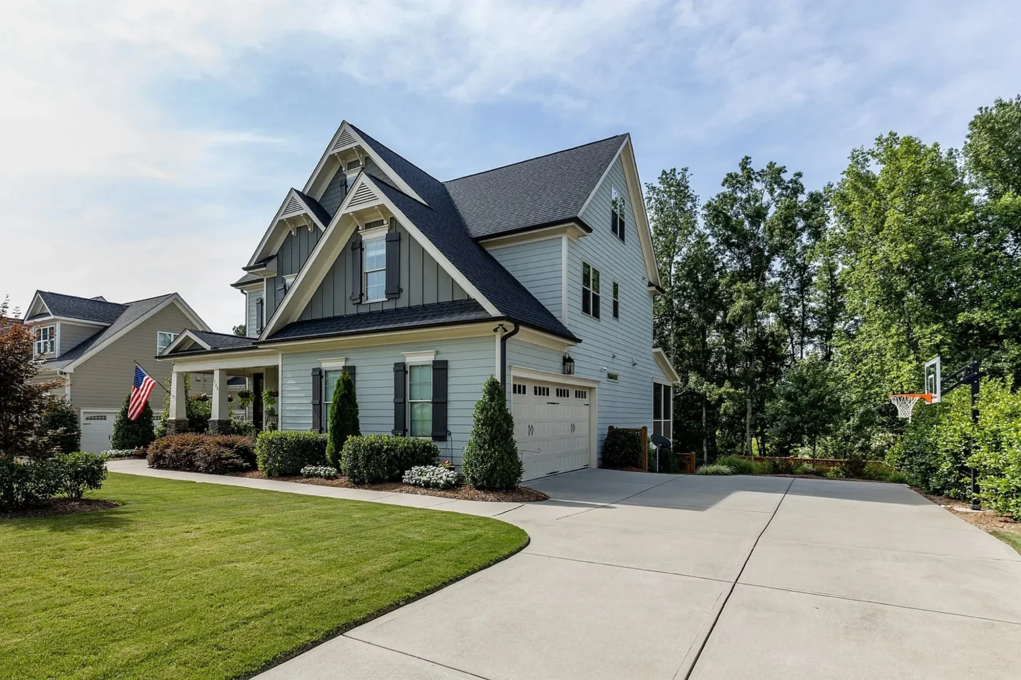 Explore a Traditional 2.5-Story house Plan with CAD Designs