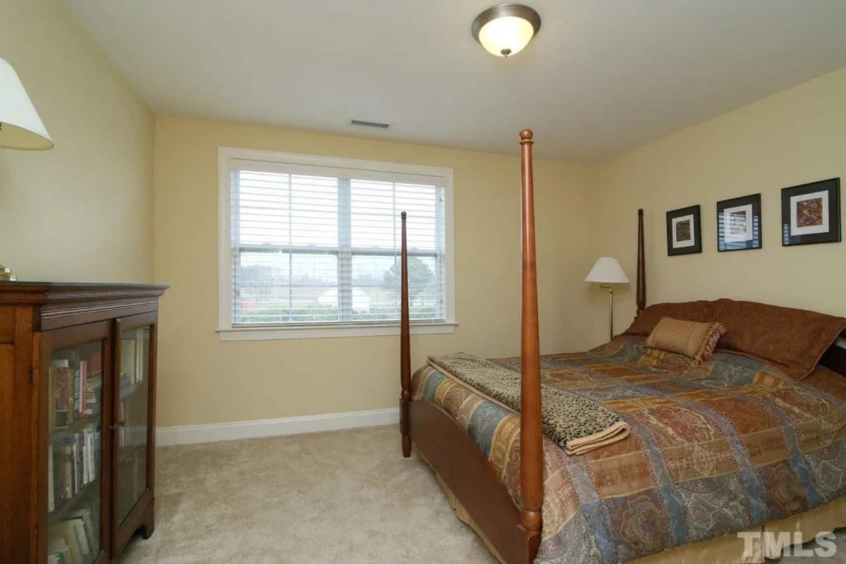 Craftsman house Design with 4 Bed Floor Plan & CAD Blueprint