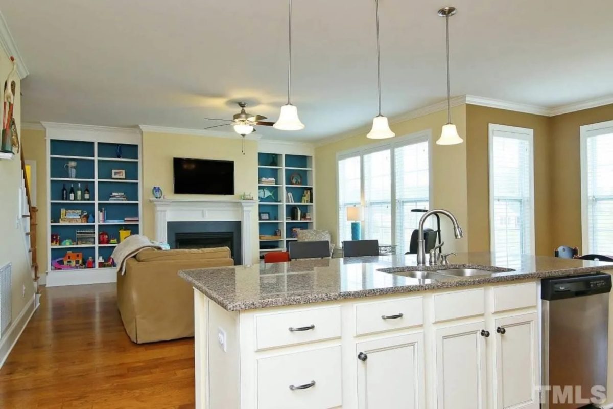 Craftsman house Design with 4 Bed Floor Plan & CAD Blueprint