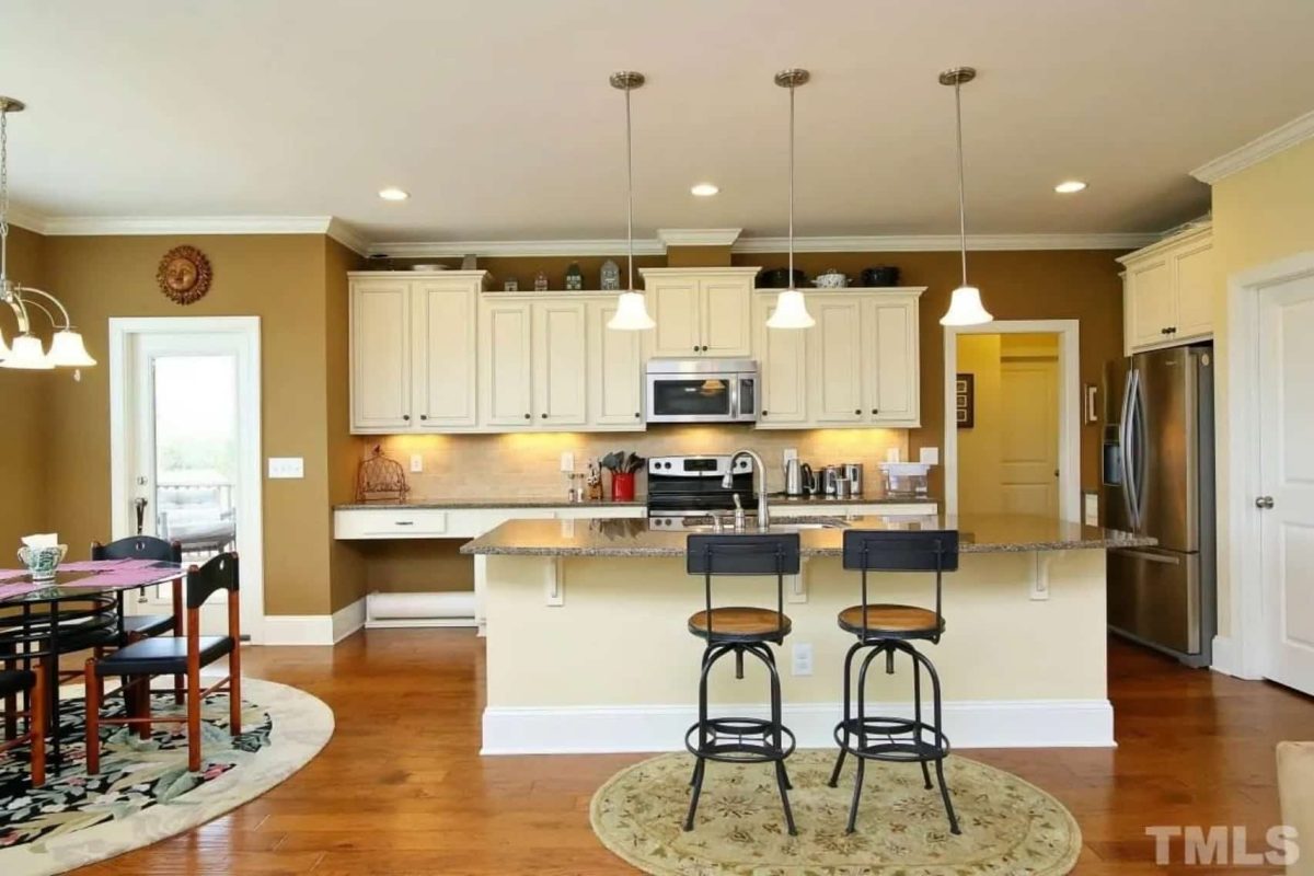 Craftsman house Design with 4 Bed Floor Plan & CAD Blueprint